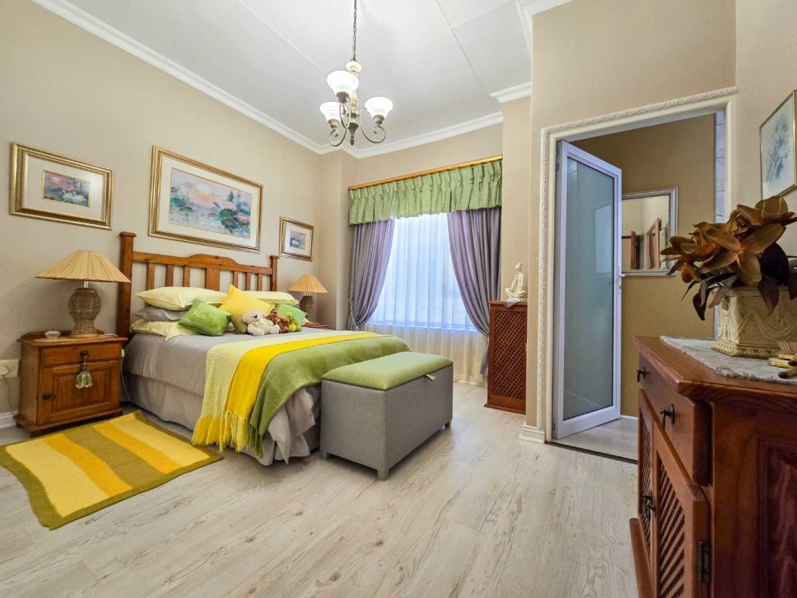 4 Bedroom Property for Sale in Stilbaai Wes Western Cape